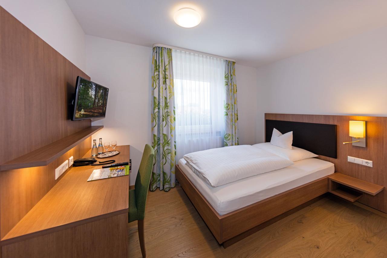 Gasthof - Hotel Zum Ochsen Gmbh Berghulen Zewnętrze zdjęcie